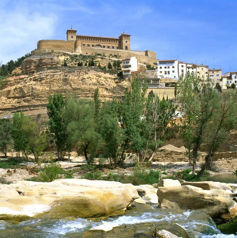 Parador De Alcaniz Exterior photo