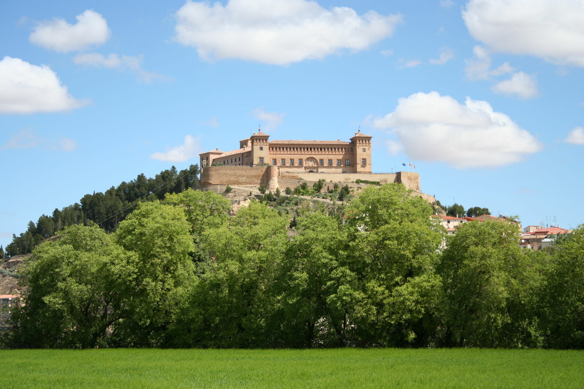 Parador De Alcaniz Exterior photo